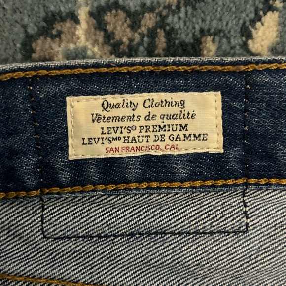 Snake Head Decon Iconic Boyfriend Denim Mini Skirt from Levis - Picture 2 of 5